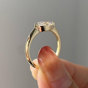 Bague de fiançailles en argent sterling 2CT avec zircone cubique taille marquise, sertie à l'orient et à l'ouest, pour mariage/anniversaire, cadeau - Product Image 4