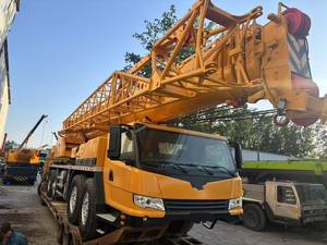 Grúa sobre camión QY85K usada de 85 toneladas, original y de gran rendimiento, en venta - Product Image 4