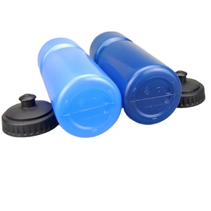 Échantillon gratuit des best-sellers : gourde d'eau légère et durable pour cyclistes, disponible en 500 ml, 550 ml et 700 ml. - Product Image 1