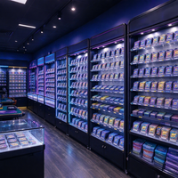 Vitrines de présentation personnalisées pour magasins de cartes à collectionner, aménagement de boutiques de détail avec éclairage LED, présentoirs muraux et tables de jeu