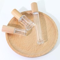 Luxe 3ml 5ml 10ml 15ml verre dépoli rouleau sur bouteille vide rectangle verre parfum rouleau bouteilles avec bouchon en bois