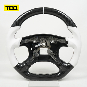 พวงมาลัยคาร์บอนไฟเบอร์ TDD สำหรับมิตซูบิชิ - Product Image 1