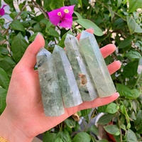 Vente en gros de tours de cristal de préhnite naturelle et de quartz rutile noir pour la décoration intérieure