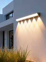 Applique murale LED extérieure en aluminium étanche à énergie solaire IP55 pour cour, façade de magasin et patio