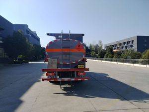 Camión Cisterna de Combustible Pequeño de <span class=keywords><strong>5</strong></span> Toneladas con Función de Autosucción, Camión Cisterna de Diésel Móvil para Minería y Agricultura - Product Image 2