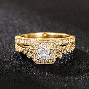 Set di Anelli in Zirconia per Coppie, Elegante Gioiello da Donna per Matrimoni e Feste Serali - Product Image 6