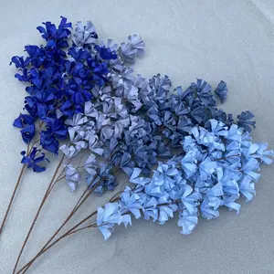 शादी की पार्टी सजावट के लिए 2023 सर्वश्रेष्ठ बिक्री कृत्रिम नीले रेशम के फूल की व्यवस्था