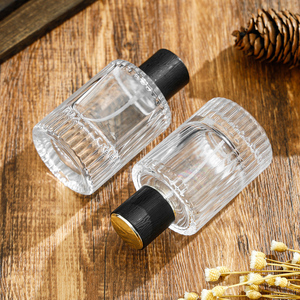 Refillable Mist Perfume <strong>Atomizer</strong> 50ml Ribbed Fragrance Glass Bottle with Sprayer and ABS Cap