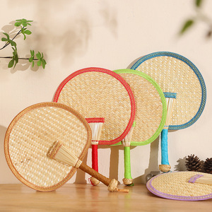 Éventail artisanal en paille de blé entièrement naturelle, grand éventail tissé, petit éventail en feuilles de palmier à l'ancienne, éventail à manivelle pour la danse, éventail artisanal pour bébé - Product Image 2