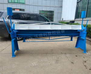 Máquina Manual China para Doblar Chapa Metálica, Plegadora de Acero Usada en la Producción Manual Eficiente de Ductos - Product Image 5