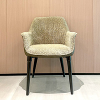 Chaise de salle à manger d'hôtel avec dossier rembourré, structure en fer et aluminium, chaise empilable recouverte de tissu pour restaurants