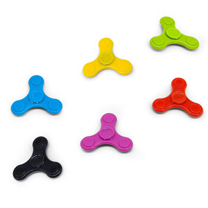 Fidget Spinner, juguete portátil de plástico para niños de 8 a 13 años, juguete clásico unisex - Product Image 1