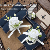 Korsase Pergelangan Tangan Mawar Putih Gaya Eropa Model Lepas Pasang, Set Boutonniere, Bunga Plastik Artifisial Tahan Lama untuk Pengiring Pengantin