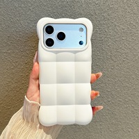 Étui de protection blanc à carreaux couleur macaron motif vent et nuage pour iPhone 18/17/16/15/14