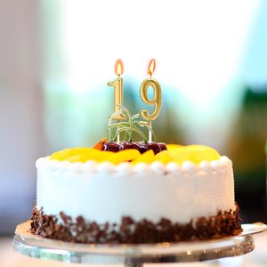 <span class=keywords><strong>Bougie</strong></span> porte-bonheur <span class=keywords><strong>en</strong></span> cire de <span class=keywords><strong>paraffine</strong></span> or argent joyeux anniversaire numéro <span class=keywords><strong>bougie</strong></span> de décoration de gâteau vente <span class=keywords><strong>en</strong></span> <span class=keywords><strong>gros</strong></span> - Product Image 3