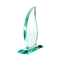 Trophée en verre cristal de jade blanc Pujiang avec logo personnalisé imprimé UV et gravure pour événements