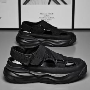 Sandales polyvalentes pour hommes, personnalisables en usine (logo, OEM, ODM), idéales pour toutes les occasions estivales, avec coutures durables et adaptées à l'utilisation en piscine. - Product Image 4