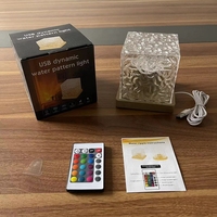 Lampada da Tavolo a Cubo di Cristallo Ricaricabile USB, 16 Colori, Luce Notturna Effetto Onde Oceaniche, Telecomando, Lampada da Comodino in Acrilico per Camera da Letto