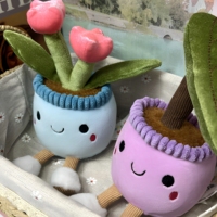 Peluche Série Plantes Succulentes 15cm 3D Rembourrée en Coton Compagnon de Bureau Anti-Stress Doux et Mignon Cadeau Saint-Valentin Unisexe