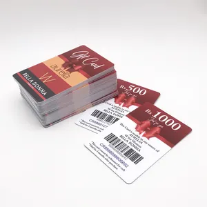 Tessera in plastica con stampa logo personalizzata con codice a barre e numero di carta