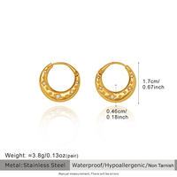 Boucles d'oreilles basiques en acier inoxydable avec anneaux en forme d'étoile et boucles d'oreilles incrustées de diamants plaqué or 18 ct