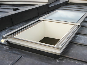 Moteur <span class=keywords><strong>de</strong></span> fenêtre <span class=keywords><strong>de</strong></span> <span class=keywords><strong>toit</strong></span> coulissante électrique horizontale, étanche et isolante pour véranda et application <span class=keywords><strong>de</strong></span> toiture <span class=keywords><strong>de</strong></span> loft - Product Image 6