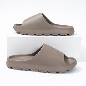 Sandales <span class=keywords><strong>de</strong></span> <span class=keywords><strong>bain</strong></span> antidérapantes à semelle épaisse et durables pour hommes et femmes, vêtements d'intérieur et d'extérieur pour tous, doux, été, printemps et automne - Product Image 6