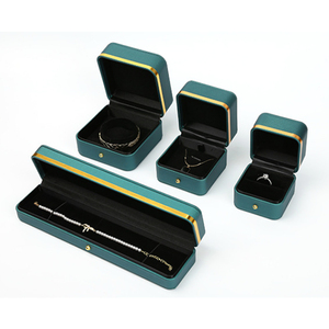 Kulit kustom logo pribadi mewah cincin berlian kemasan kotak perhiasan plastik untuk cincin pernikahan - Product Image 6