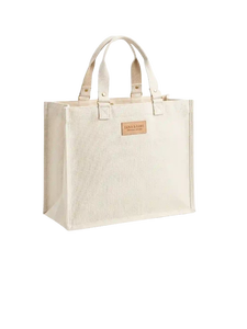 Sac en jute bohème réutilisable avec pompons en macramé tissé et motif brodé pour les marques de mode et de style de vie - Product Image 2