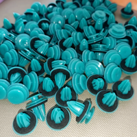 Clips de panneau de porte en gros Auto Automobile Push Car Bumper Retainer Fastener Door Panel Expansion Clips