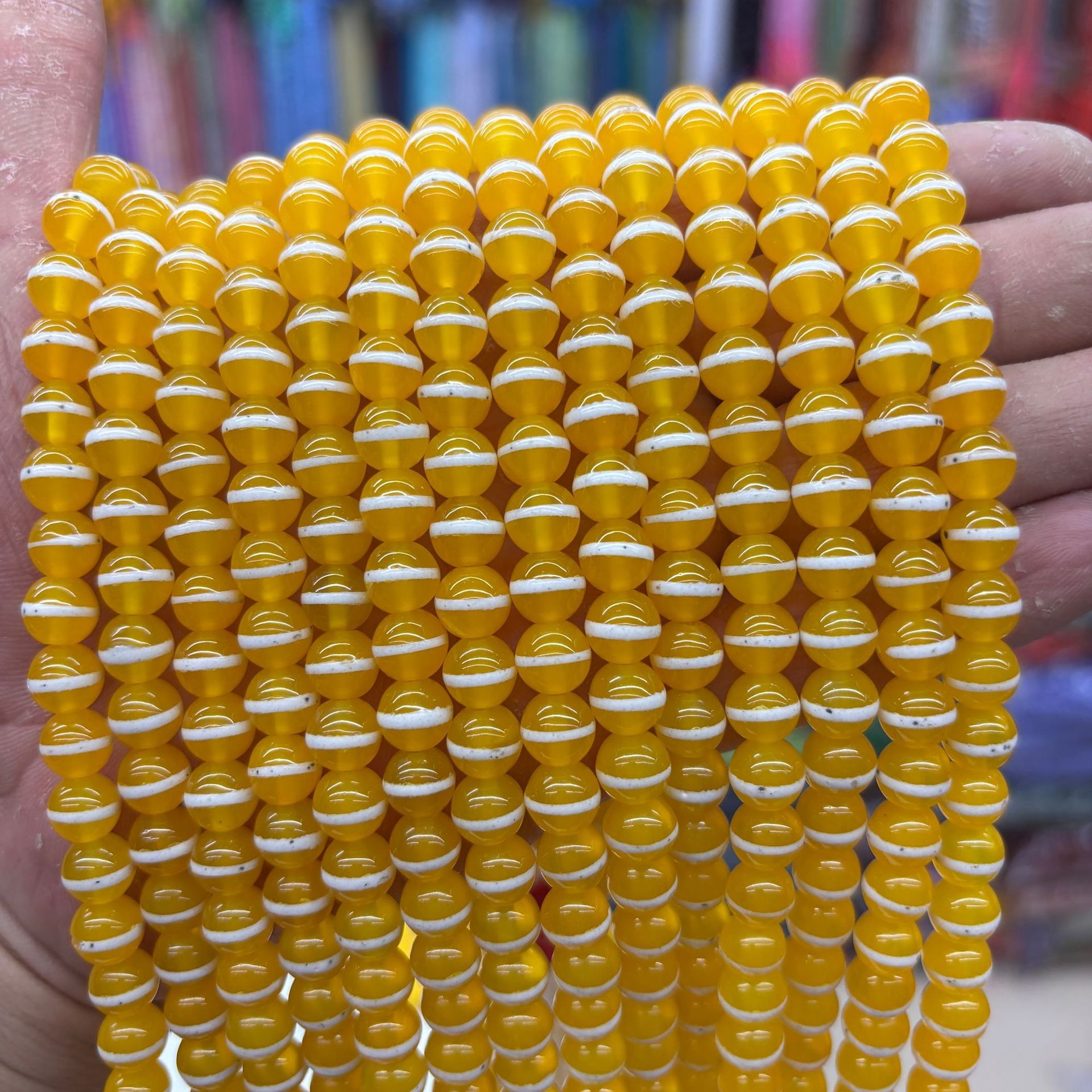 natural smooth with white stripes tibetan one line dzi agate