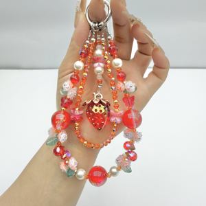 Chaîne de téléphone artisanale en perles Heishi, motif de nuit étoilée et de fleurs lumineuses, avec un motif de conte de fées, pour porte-clés - Product Image 2