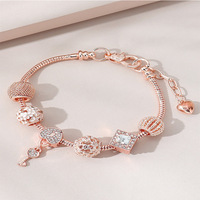 Bracelet Femme Tendance Plaqué Or 18K Acier Inoxydable Chaîne Breloques Alliage Cœur Amour Fleur Trèfle Cristal Punk CZ Saint-Valentin
