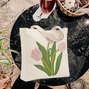 2 Bolsas de Lona Medianas con Estampado de Letras, Incluye Bolsa de Maquillaje con Cierre para Viaje, 100% Algodón, Bolsas de Compras para Estudiantes - Product Image 3