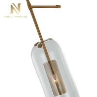 Décoration d'intérieur de style minimaliste Applique murale à led en fer couleur laiton antique avec couvercle en verre