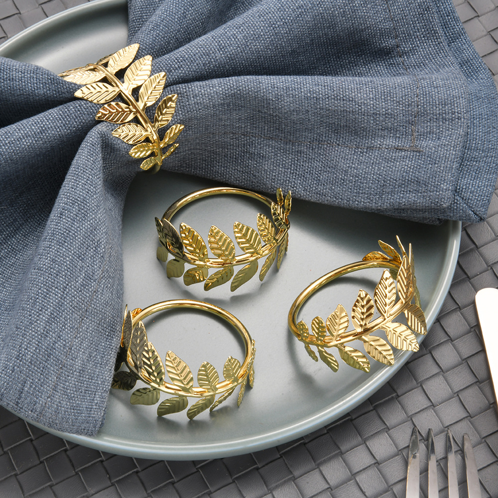 Golden Simple Metal Napkin Ring Creative Hotel Full Circle Simulation Leaves Napkin Buckle Patent Luxury Flower Weddings Special