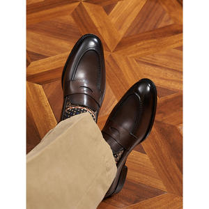รองเท้าหนังผู้ชายทรงใหม่ทันสมัย เหมาะสำหรับใส่ลำลองและใส่ทำงานอย่างเป็นทางการ ราคาส่งถูก มีจำหน่าย - Product Image 2
