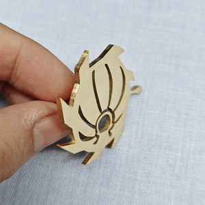 Lencana Pin Baja Anti Karat Perak JINFUJIA Buatan Khusus dengan Nama Terukir, Lapisan Emas 24K, Pencetakan UV, Ramah Lingkungan - Product Image 4