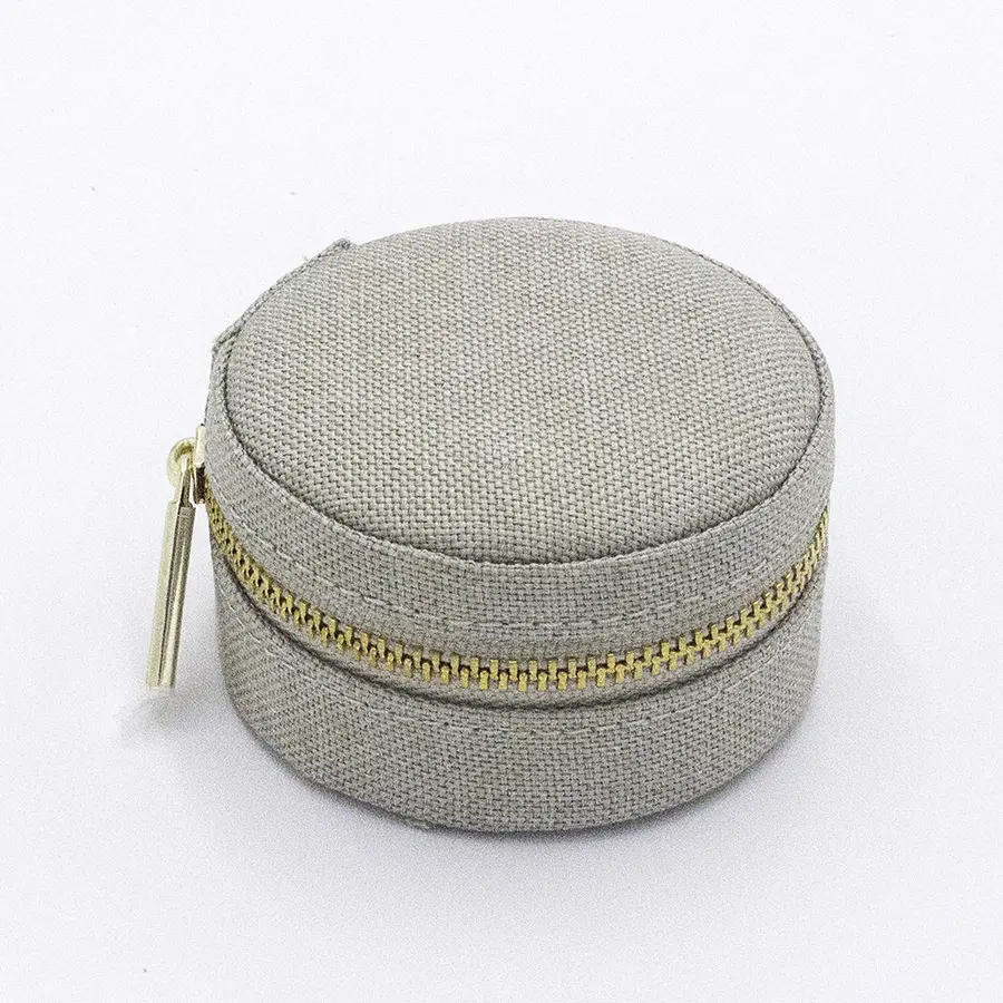 صندوق مجوهرات مخملي صغير للسفر مع فتحات جيب لصندوق المجوهرات والقلادات