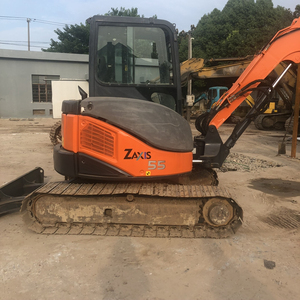 Excavatrice d'occasion HITACHI ZX55 5 tonnes, prête à l'emploi, hydraulique sur chenilles, haute qualité, origine Japon, vidéo testée - Product Image 4