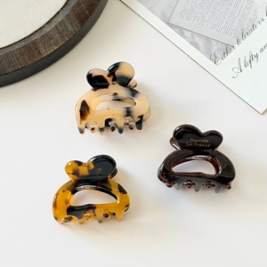 مشبك شعر صغير على شكل أذن أرنب بنمط صدفة السلحفاة، مشبك شعر صغير مجوف لطيف، إكسسوار شعر أنيق يومي للنساء - Product Image 3