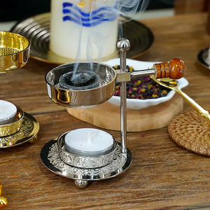 Un beau brûleur d'encens au design réglable et un brûleur d'encens décoratif à <span class=keywords><strong>bougie</strong></span> au charbon de bois chauffé à la résine pour la maison - Product Image 3