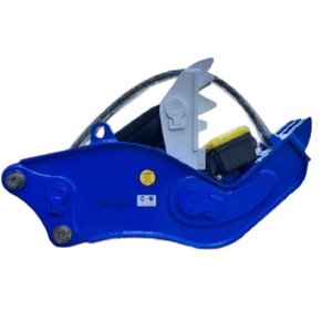 Accesorio triturador de rocas hidráulico rojo para excavadora con dientes reemplazables y componente central del motor - Product Image 3