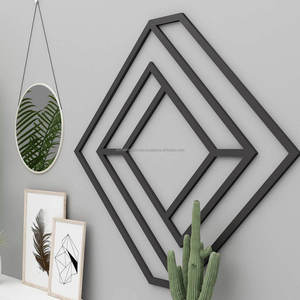 Arte de Pared de Metal con Diseño de Panal, Acabado Dorado, Estilo Elegante, Perfecto para Decoración Interior y Exterior, Detalles con Estilo - Product Image 6