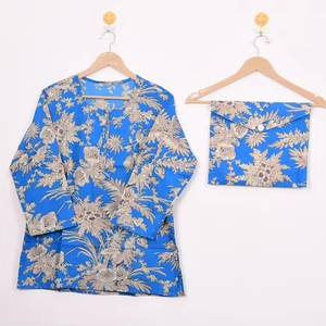 Ensemble de pyjama à col rond imprimé à la main avec motifs floraux - Vêtements de nuit en coton artisanal, vêtements de nuit et de détente bohèmes pour femmes, cadeau d'été - Product Image 1