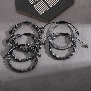 Nouveau Bracelet Tressé Ajustable en Pierre Naturelle Noire en Forme de Cœur Géométrique pour Hommes et Femmes, Bracelet Perlé en Hématite Gemme - Product Image 1