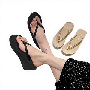 Sandalias de Playa GON22 para Mujer, Cómodas, Transpirables, Antideslizantes, con Amortiguación, en Colores Sólidos - Product Image 1