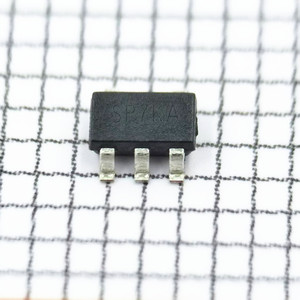 วงจรรวมคุณภาพสูง ชิ้นส่วนอิเล็กทรอนิกส์ IC รุ่น SGM2036-1.8YN5G/TR - Product Image 1