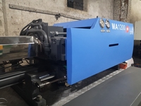 Machine de moulage par injection de plastique verticale hydraulique PLC et à engrenages d'occasion, 1200 tonnes, pour PET ABS PP/EPS, multifonctionnelle