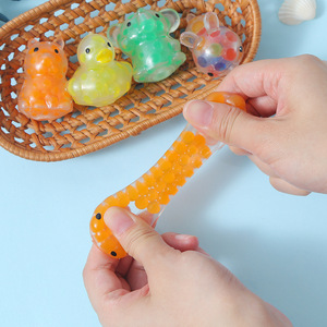 Jouet de compression réaliste en forme de canard avec billes d'eau colorées, un jouet farfelu pour soulager le stress et la tension, idéal comme cadeau - Product Image 4